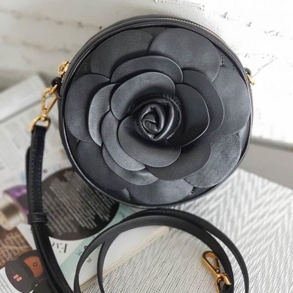 Michael Kors Vivianne Crossbody Flower